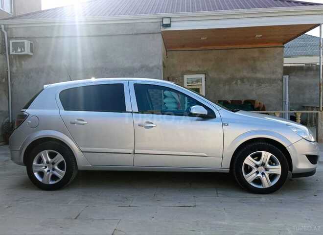 Opel Astra 2008, 198,000 km - 1.3 l - Bakı
