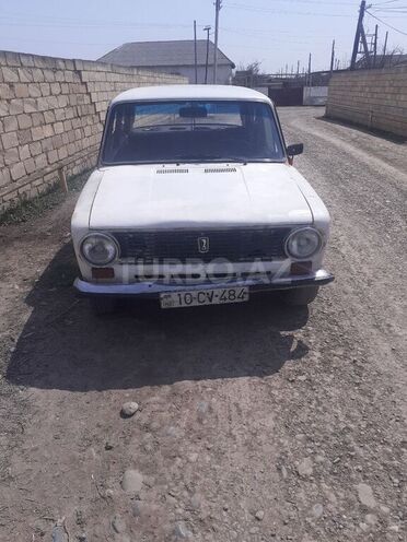 LADA (VAZ) 21011 1975, 250,000 km - 1.3 l - Salyan