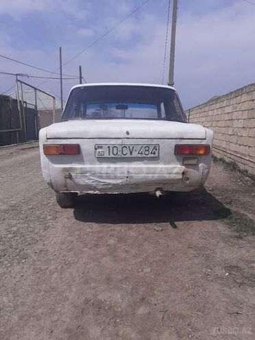 LADA (VAZ) 21011 1975, 250,000 km - 1.3 l - Salyan