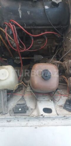 LADA (VAZ) 21011 1975, 250,000 km - 1.3 l - Salyan