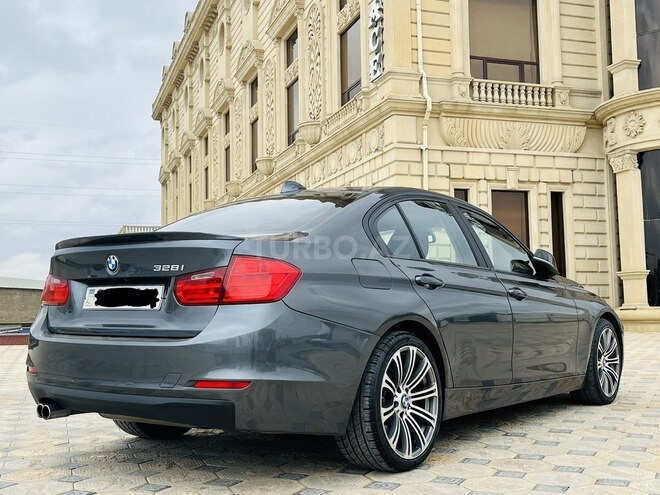 BMW 328 2015, 207,000 km - 2.0 л - Bakı