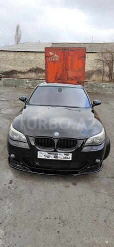BMW 530 2005, 100,000 km - 3.0 l - Şəki