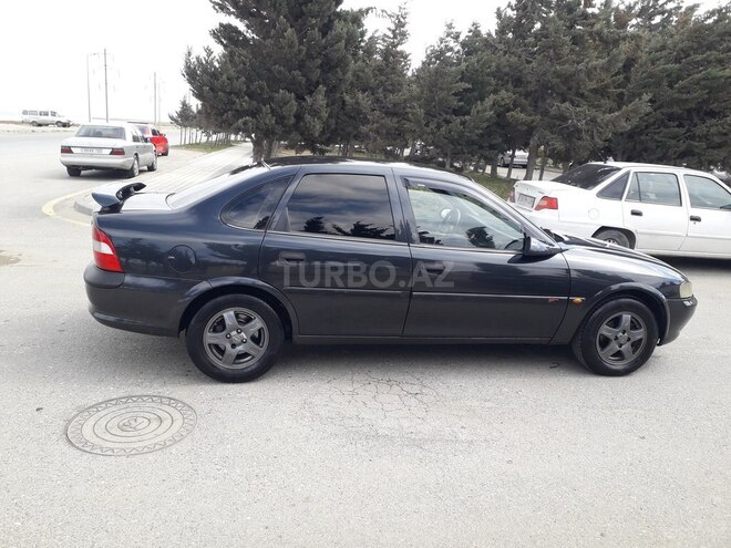 Opel Vectra 1998, 311,385 km - 1.6 л - Sumqayıt