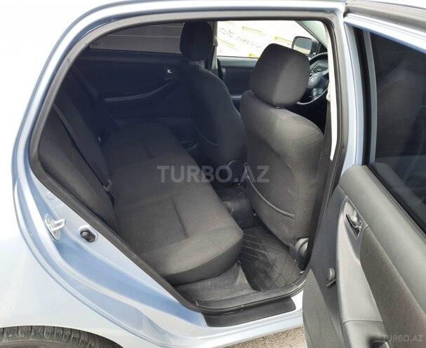 Toyota Corolla 2006, 213,000 km - 1.4 l - Bakı