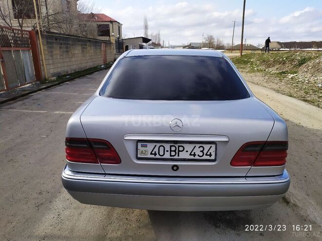 Mercedes E 230 1997, 359,000 km - 2.3 l - Quba