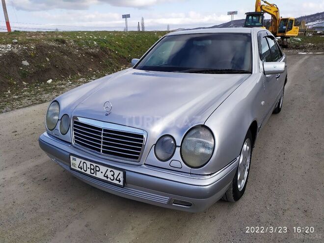 Mercedes E 230 1997, 359,000 km - 2.3 l - Quba