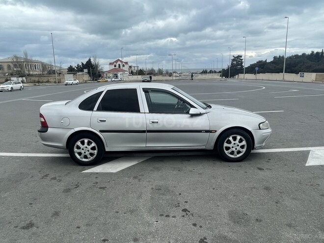 Opel Vectra 1997, 233,900 km - 1.8 l - Bakı