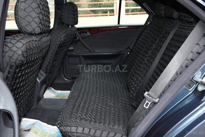 Mercedes E 220 2001, 287,900 km - 2.2 l - Bakı