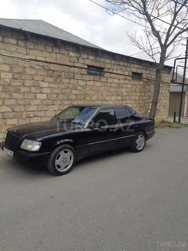 Mercedes E 280 1993, 300,000 km - 2.8 l - Bakı