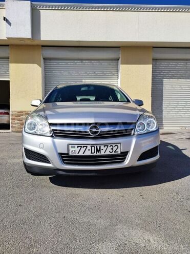 Opel Astra 2008, 132,000 km - 1.4 л - Göyçay