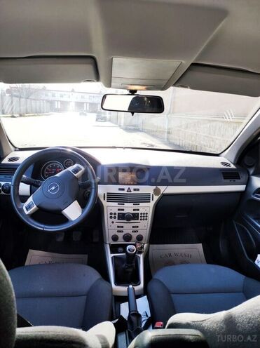 Opel Astra 2008, 132,000 km - 1.4 л - Göyçay