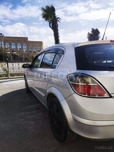 Opel Astra 2008, 132,000 km - 1.4 л - Göyçay
