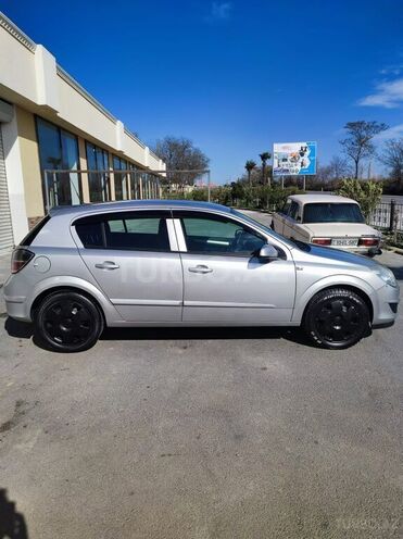 Opel Astra 2008, 132,000 km - 1.4 л - Göyçay