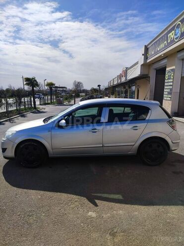 Opel Astra 2008, 132,000 km - 1.4 л - Göyçay
