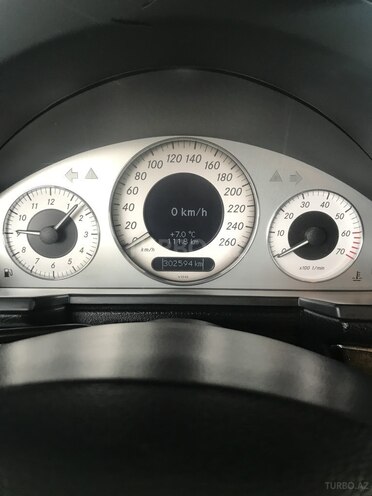 Mercedes E 240 2002, 303,000 km - 2.4 l - Şirvan