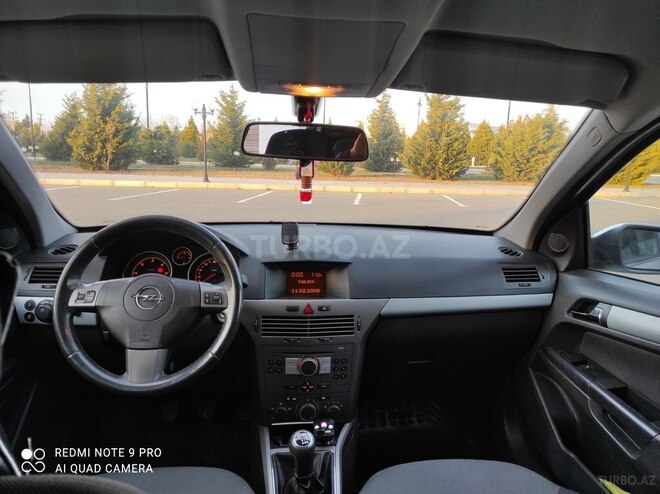 Opel Astra 2006, 184,000 km - 1.3 l - Bakı
