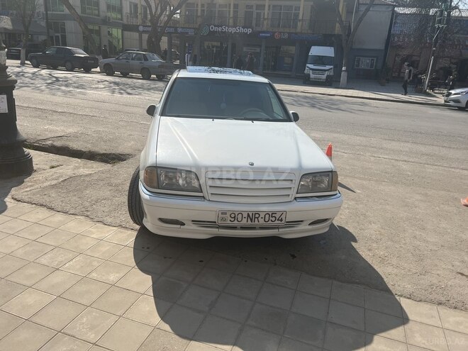 Mercedes C 230 1999, 395,000 km - 2.3 л - Sabirabad