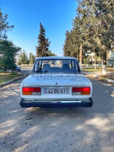 LADA (VAZ) 2107 2011, 92,000 km - 1.6 l - Salyan
