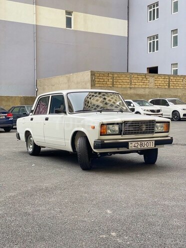 LADA (VAZ) 2107 2011, 92,000 km - 1.6 l - Salyan