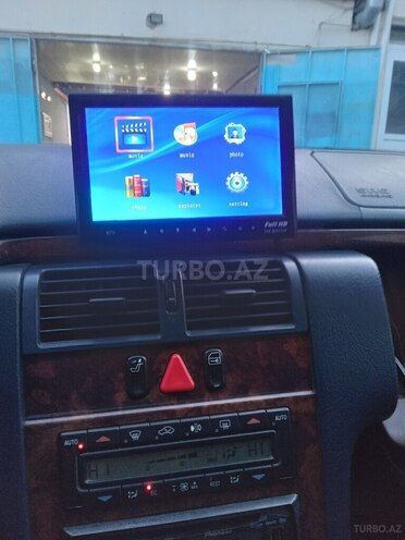 Mercedes E 220 1998, 300,900 km - 2.2 л - Bakı