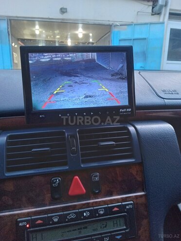 Mercedes E 220 1998, 300,900 km - 2.2 л - Bakı