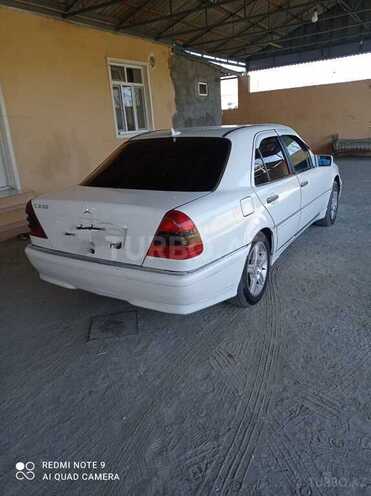 Mercedes C 220 1995, 214,800 km - 2.2 л - Bakı