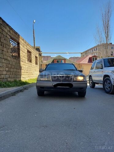 Mercedes C 180 1994, 253,652 km - 1.8 l - Bakı