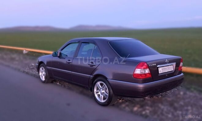 Mercedes C 200 1995, 264,000 km - 2.0 л - Şəki