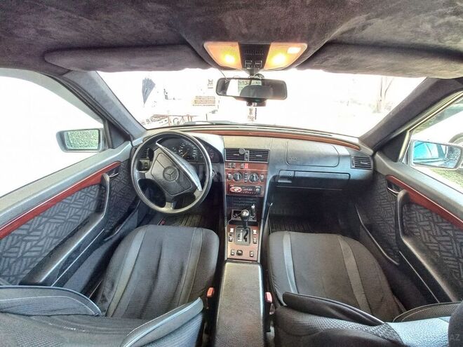 Mercedes C 200 1995, 264,000 km - 2.0 л - Şəki