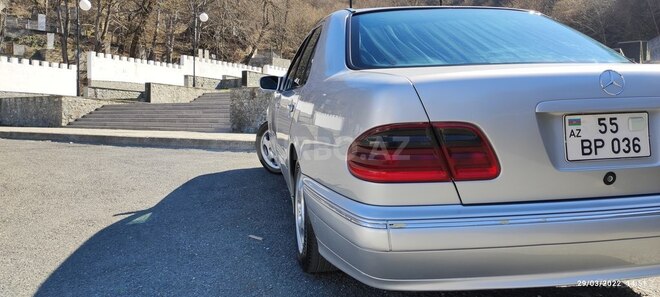 Mercedes E 220 1999, 450,000 km - 2.2 l - Şəki