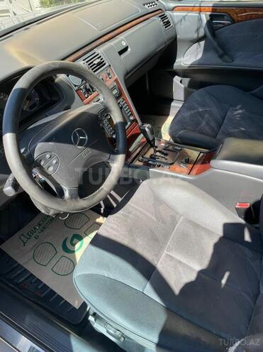 Mercedes E 270 2001, 395,500 km - 2.7 l - Bakı