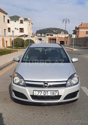 Opel Astra 2006, 130,000 km - 1.4 л - Bakı