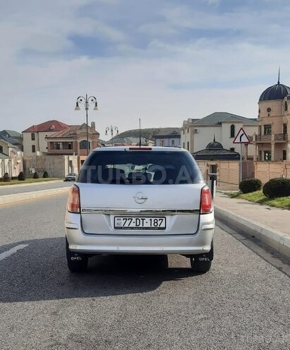 Opel Astra 2006, 130,000 km - 1.4 л - Bakı