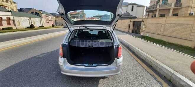 Opel Astra 2006, 130,000 km - 1.4 л - Bakı