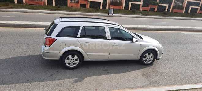 Opel Astra 2006, 130,000 km - 1.4 л - Bakı