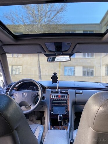 Mercedes E 240 2000, 238,000 km - 2.6 l - Bakı
