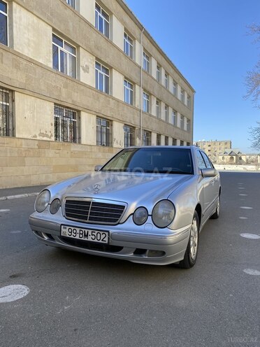 Mercedes E 240 2000, 238,000 km - 2.6 l - Bakı