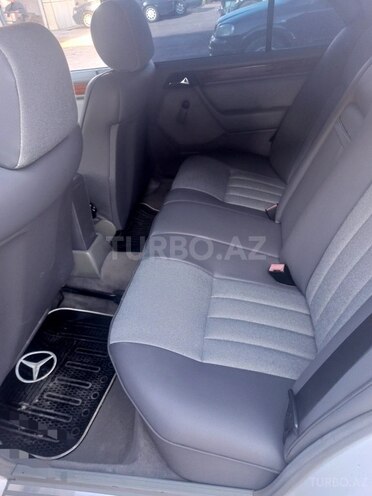 Mercedes E 200 1993, 435,200 km - 2.0 l - Bakı