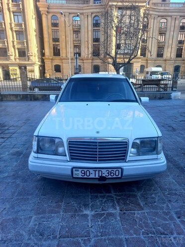 Mercedes E 200 1993, 435,200 km - 2.0 l - Bakı