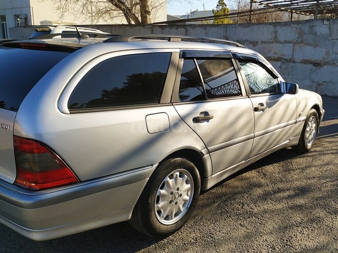 Mercedes C 220 2000, 395,000 km - 2.2 л - Bakı