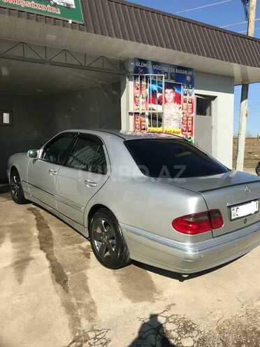 Mercedes E 230 1996, 300,000 km - 2.3 л - Bakı