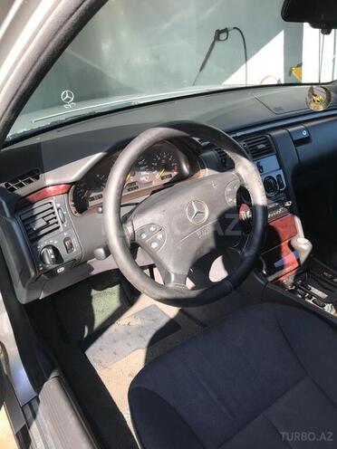 Mercedes E 230 1996, 300,000 km - 2.3 л - Bakı