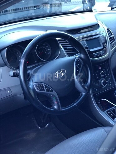 Hyundai Elantra 2015, 172,200 km - 1.8 л - Bakı