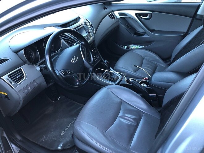 Hyundai Elantra 2015, 172,200 km - 1.8 л - Bakı
