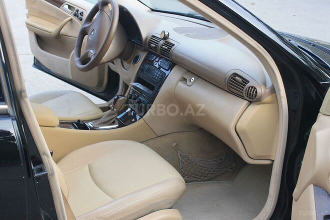 Mercedes C 240 2002, 233,000 km - 2.4 л - Sumqayıt