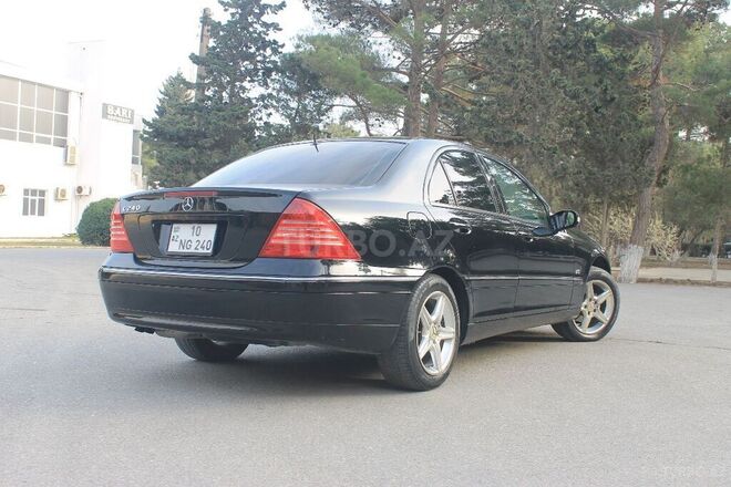 Mercedes C 240 2002, 233,000 km - 2.4 л - Sumqayıt