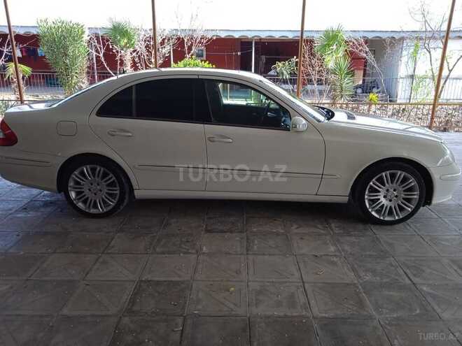 Mercedes E 320 2004, 240,000 km - 3.2 л - Bakı