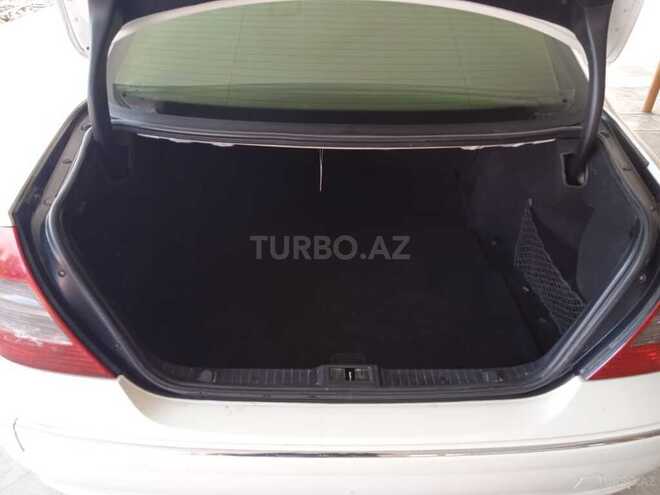 Mercedes E 320 2004, 240,000 km - 3.2 л - Bakı