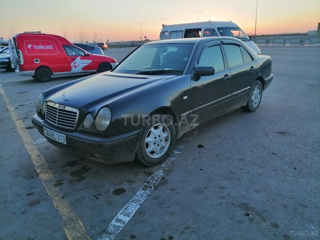 Mercedes E 220 1997, 456,789 km - 2.2 л - Bakı