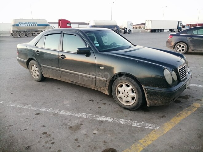 Mercedes E 220 1997, 456,789 km - 2.2 л - Bakı